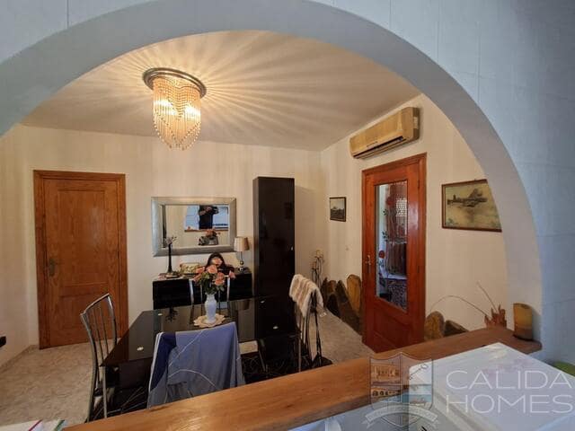 Chalet de 3 habitaciones en Arboleas en venta con piscina garaje - 269.950 € (Ref: 9812553)