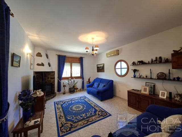 Chalet de 3 habitaciones en Arboleas en venta con piscina garaje - 269.950 € (Ref: 9812553)
