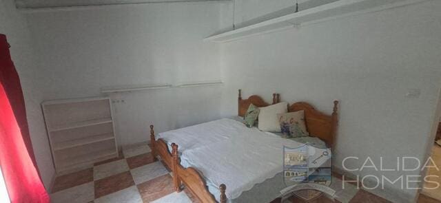 5 bedroom Semi-detached Villa for sale in Arboleas with garage - € 274,995 (Ref: 9814998)