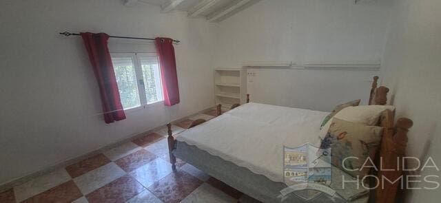 5 bedroom Semi-detached Villa for sale in Arboleas with garage - € 274,995 (Ref: 9814998)