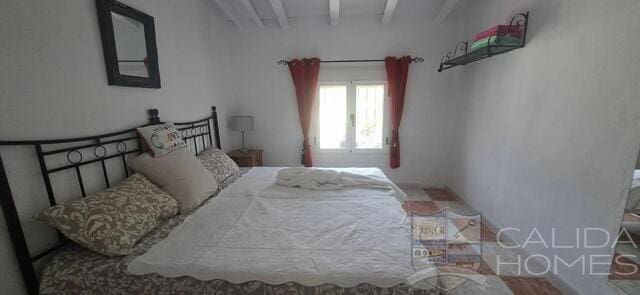 5 bedroom Semi-detached Villa for sale in Arboleas with garage - € 274,995 (Ref: 9814998)