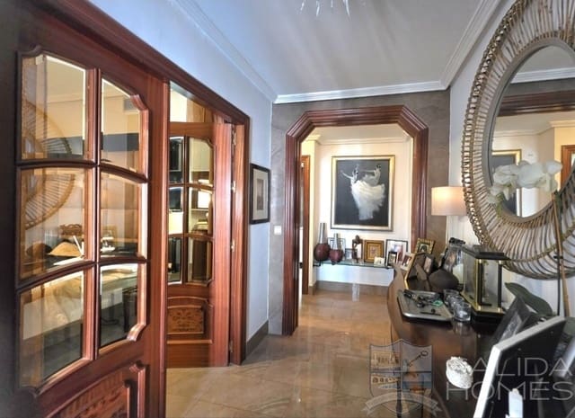 4 bedroom Villa for sale in Antas with pool garage - € 549,950 (Ref: 9863612)