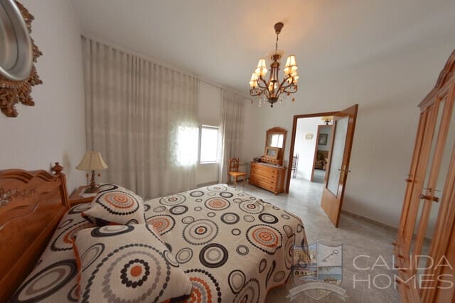 4 soverom Finca/Herregård til salgs i La Alfoquia med garasje - € 155 000 (Ref: 9872215)