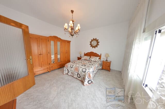 4 soverom Finca/Herregård til salgs i La Alfoquia med garasje - € 155 000 (Ref: 9872215)