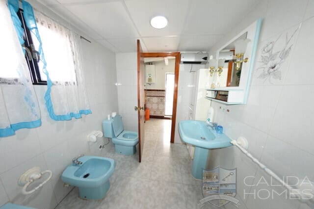 4 soverom Finca/Herregård til salgs i La Alfoquia med garasje - € 155 000 (Ref: 9872215)