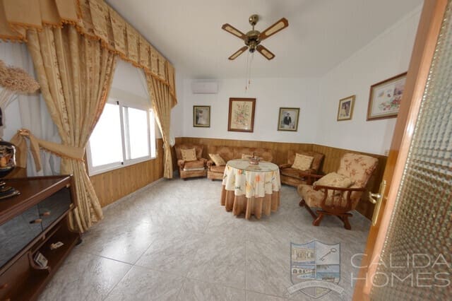 4 soverom Finca/Herregård til salgs i La Alfoquia med garasje - € 155 000 (Ref: 9872215)
