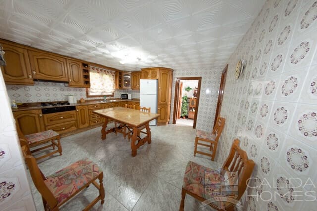 4 soverom Finca/Herregård til salgs i La Alfoquia med garasje - € 155 000 (Ref: 9872215)