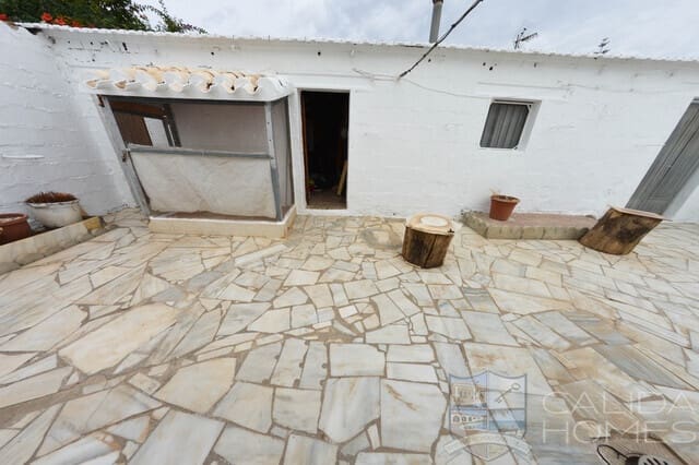 4 soverom Finca/Herregård til salgs i La Alfoquia med garasje - € 155 000 (Ref: 9872215)