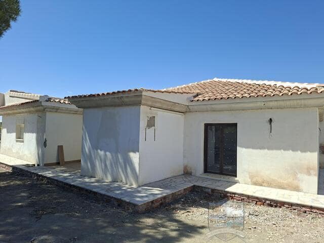 3 slaapkamer Villa te koop in Partaloa met zwembad garage - € 299.950 (Ref: 9882405)
