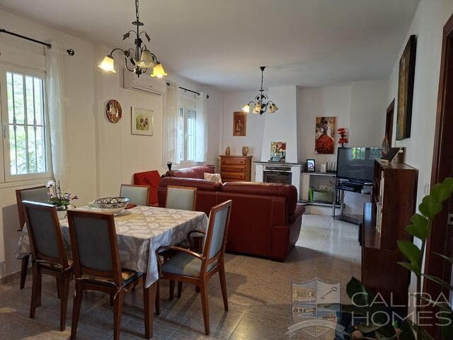 3 sypialnia Willa na sprzedaż w Arboleas z basenem garażem - 282 500 € (Ref: 9911513)