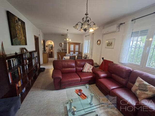 3 sypialnia Willa na sprzedaż w Arboleas z basenem garażem - 282 500 € (Ref: 9911513)