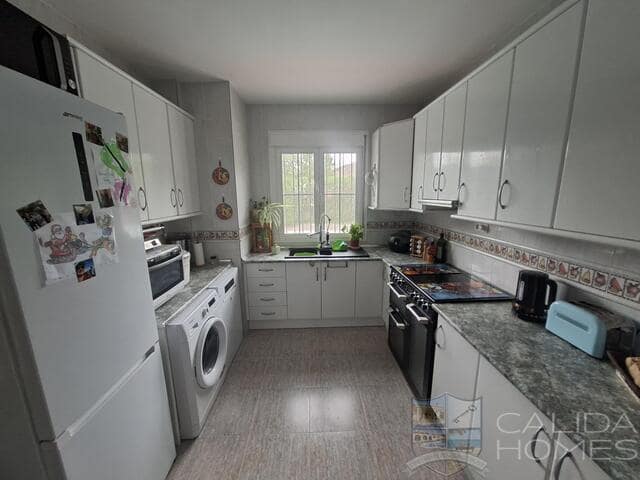 3 sypialnia Willa na sprzedaż w Arboleas z basenem garażem - 282 500 € (Ref: 9911513)