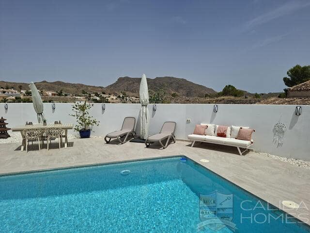 3 Zimmer Villa zu verkaufen in Arboleas mit Pool Garage - 298.950 € (Ref: 9918591)