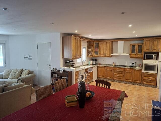 3 slaapkamer Villa te koop in Huercal-Overa met zwembad garage - € 244.950 (Ref: 9922685)