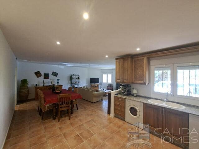 3 slaapkamer Villa te koop in Huercal-Overa met zwembad garage - € 244.950 (Ref: 9922685)