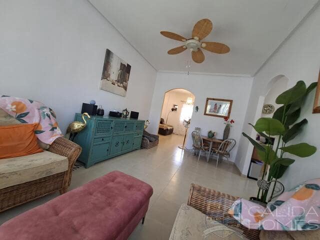 4 bedroom Villa for sale in Arboleas with pool - € 314,950 (Ref: 9950592)