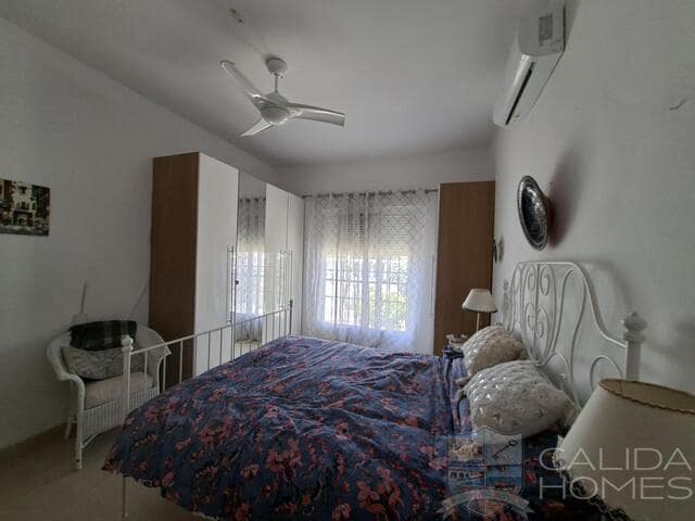 4 bedroom Villa for sale in Arboleas with pool - € 314,950 (Ref: 9950592)
