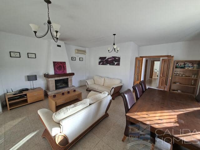3 bedroom Villa for sale in Arboleas with pool - € 279,995 (Ref: 9958514)