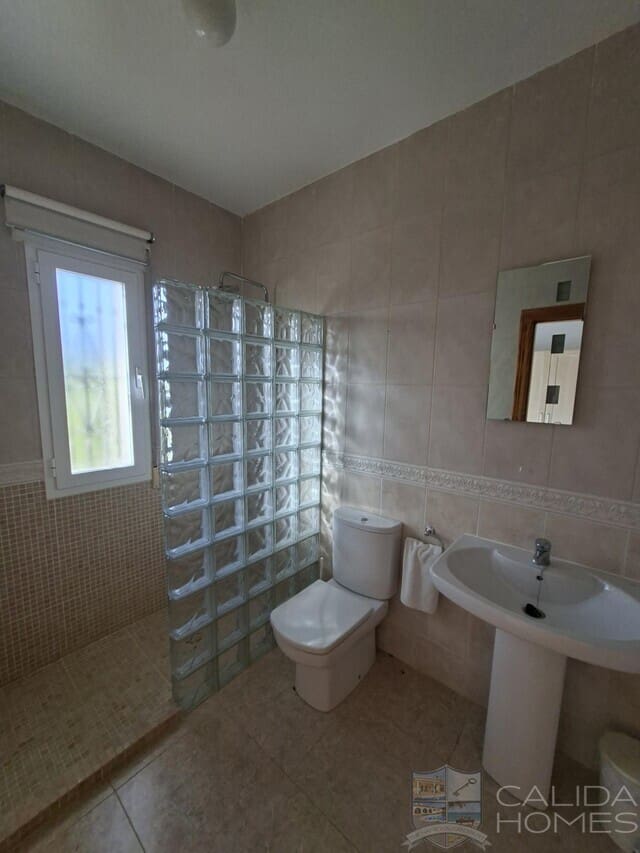 3 bedroom Villa for sale in Arboleas with pool - € 279,995 (Ref: 9958514)