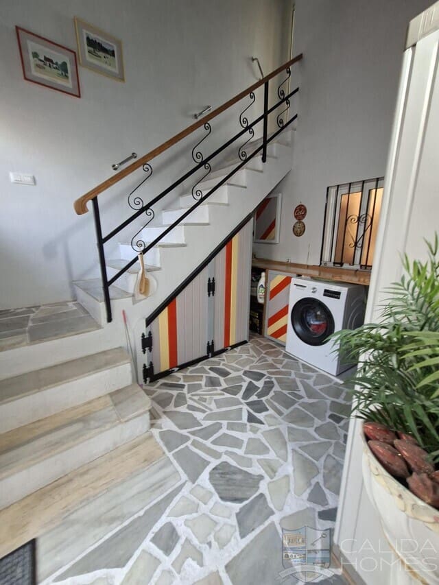Casa de 4 habitaciones en Arboleas en venta - 169.950 € (Ref: 9977861)