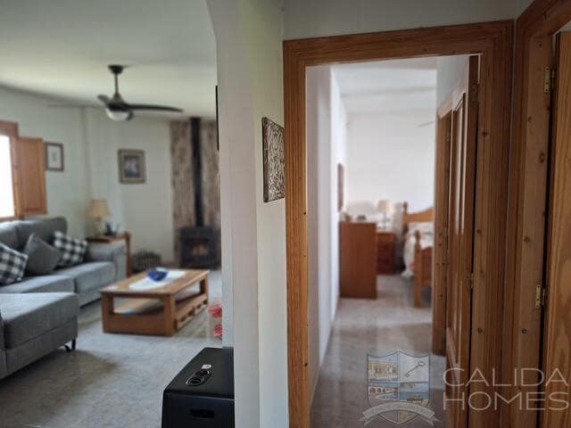3 bedroom Villa for sale in Arboleas with pool garage - € 239,950 (Ref: 9981327)