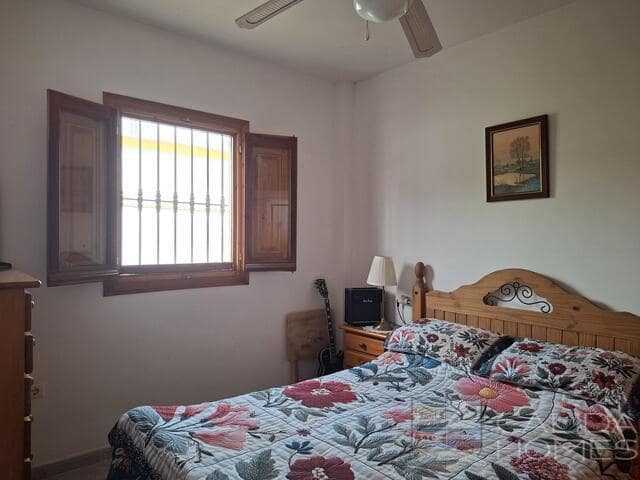 3 bedroom Villa for sale in Arboleas with pool garage - € 239,950 (Ref: 9981327)