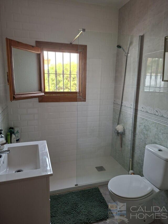 3 bedroom Villa for sale in Arboleas with pool garage - € 239,950 (Ref: 9981327)