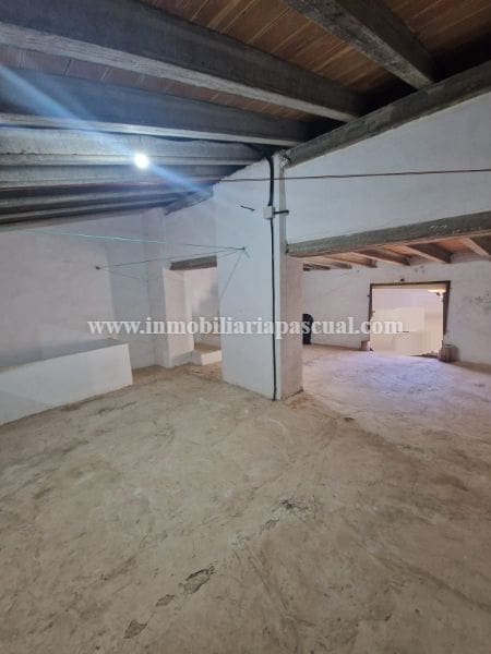 5 bedroom Villa for sale in L'Orxa / Lorcha - € 75,000 (Ref: 10153248)