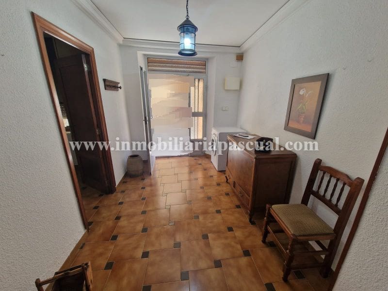 5 bedroom Villa for sale in L'Orxa / Lorcha - € 75,000 (Ref: 10153248)