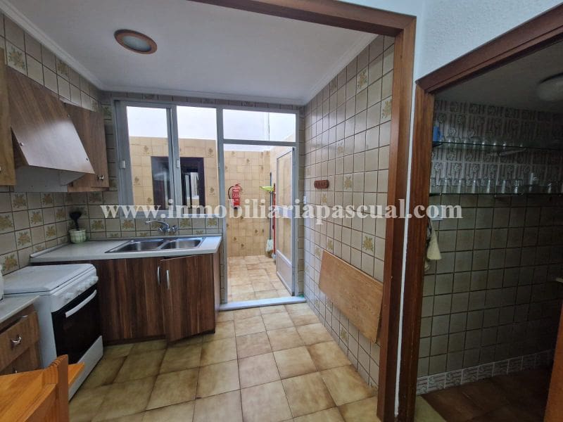5 bedroom Villa for sale in L'Orxa / Lorcha - € 75,000 (Ref: 10153248)