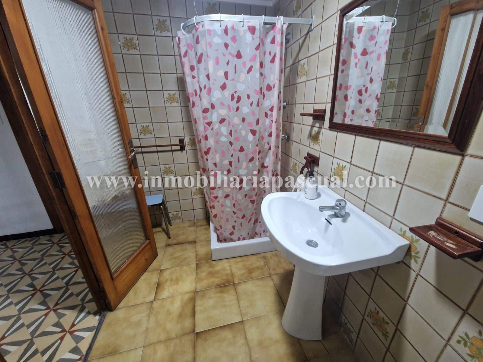 5 bedroom Villa for sale in L'Orxa / Lorcha - € 75,000 (Ref: 10153248)