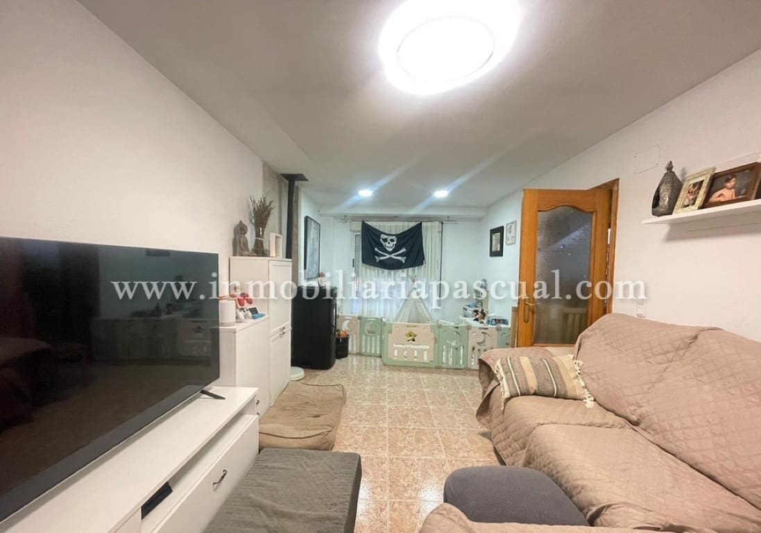 3 soverom Kjedet enebolig til salgs i Beniarres med garasje - € 120 000 (Ref: 8182093)