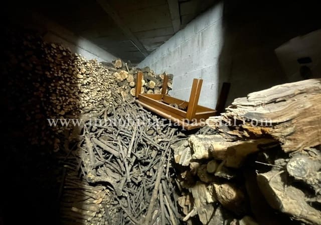 3 soveværelse Semi-Rækkehus til salg i Beniarrés med garage - € 120.000 (Ref: 8182093)