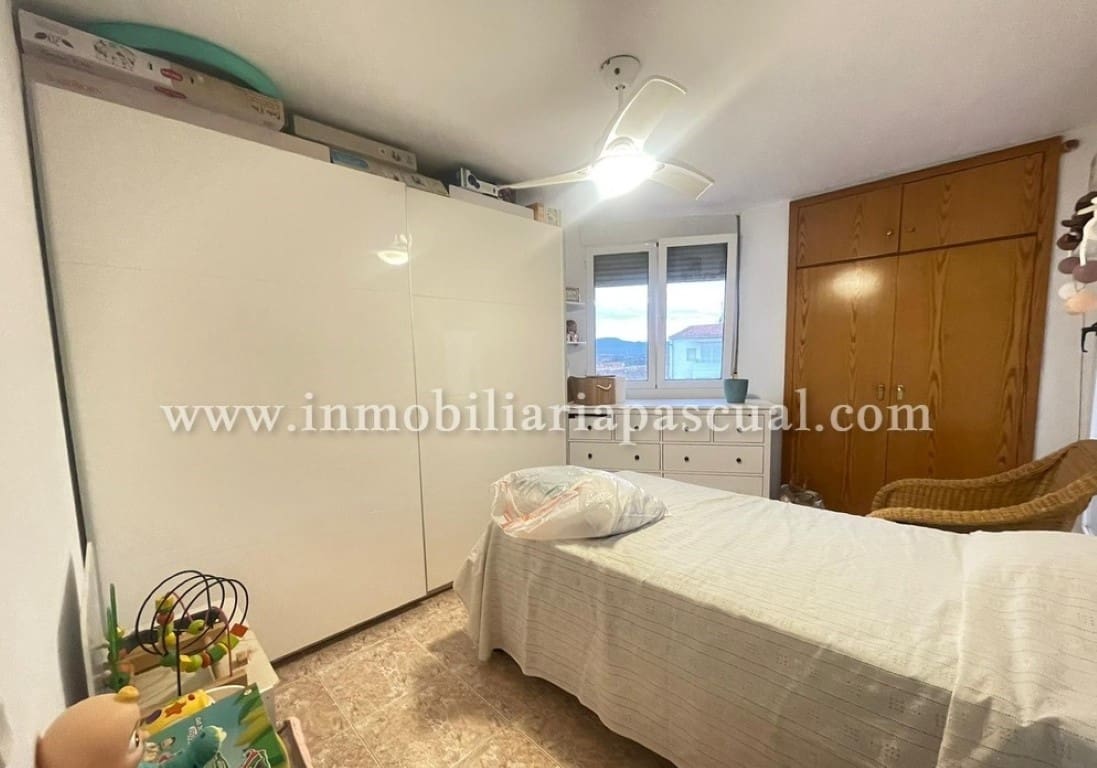 3 soverom Kjedet enebolig til salgs i Beniarres med garasje - € 120 000 (Ref: 8182093)