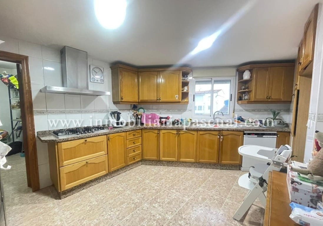 3 soverom Kjedet enebolig til salgs i Beniarres med garasje - € 120 000 (Ref: 8182093)