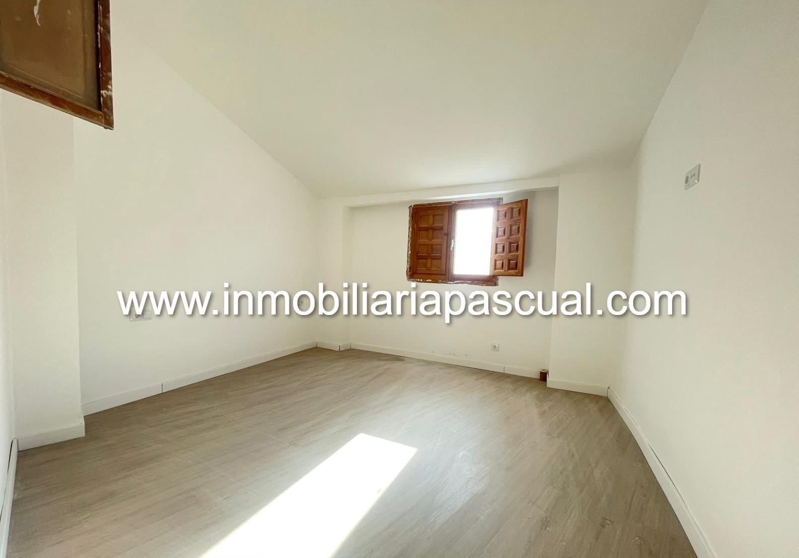 4 soveværelse Villa til salg i Beniarres - € 115.000 (Ref: 8796335)