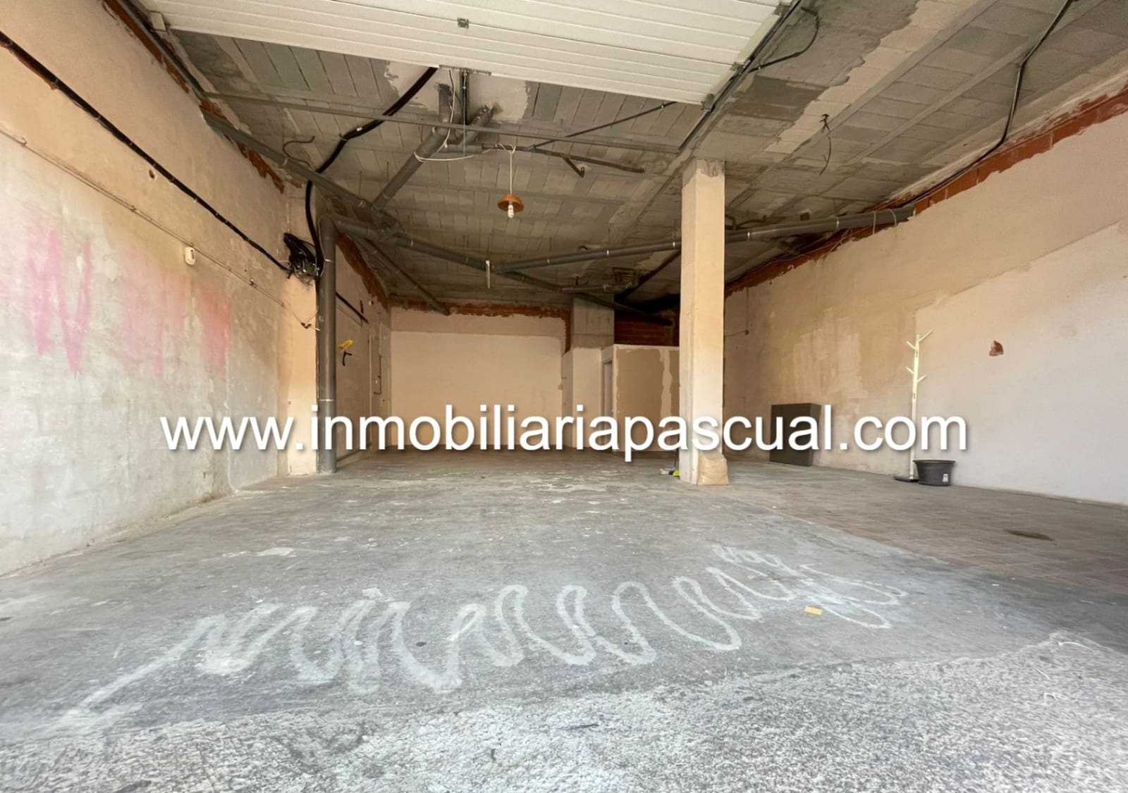 Erhverv til salg i Muro de Alcoy - € 120.000 (Ref: 8830039)