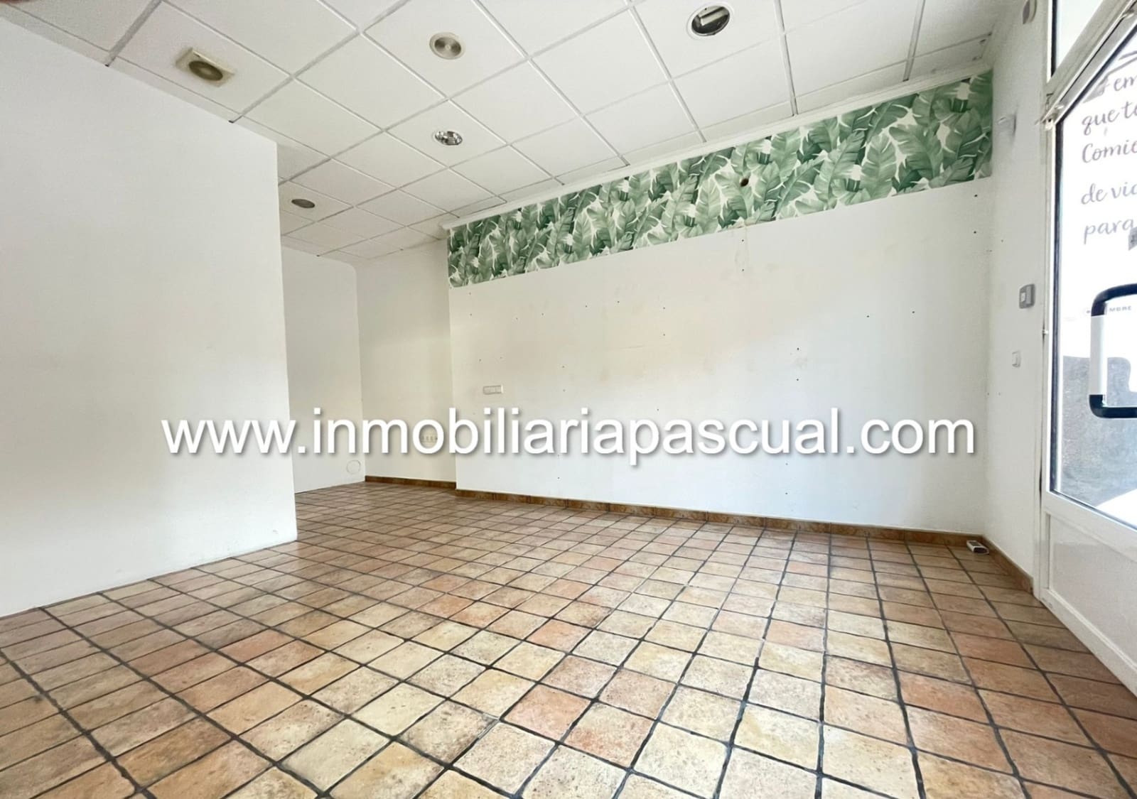 Erhverv til salg i Muro de Alcoy - € 120.000 (Ref: 8830039)