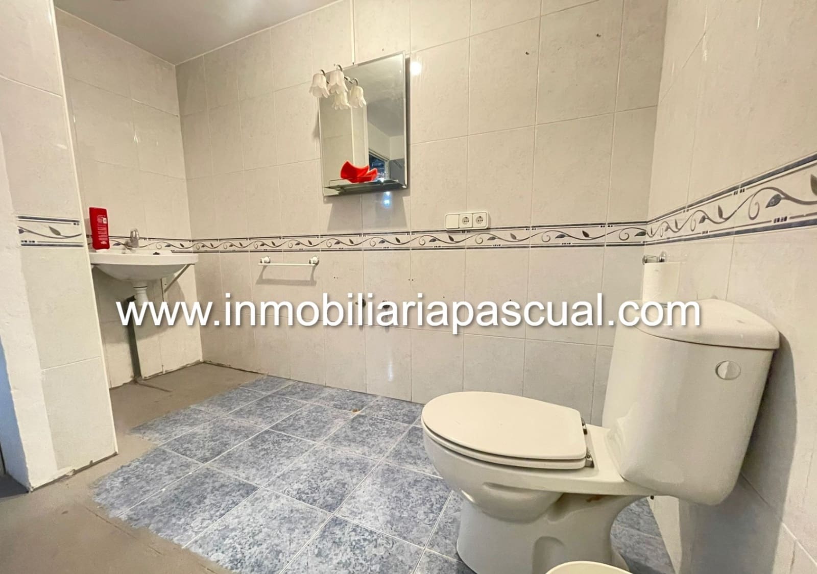 Erhverv til salg i Muro de Alcoy - € 120.000 (Ref: 8830039)