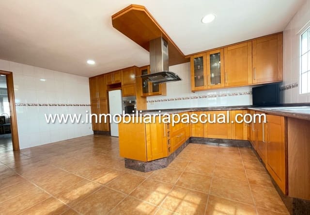 3 slaapkamer Villa te koop in Cocentaina - € 200.000 (Ref: 8841911)