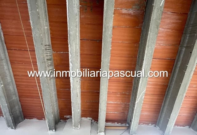 4 soveværelse Villa til salg i Gaianes - € 160.000 (Ref: 8906171)