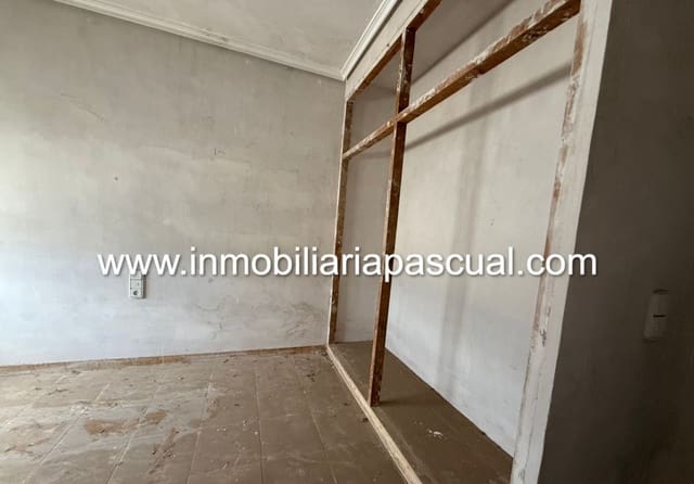 4 bedroom Flat for sale in Muro de Alcoy - € 60,000 (Ref: 8992800)