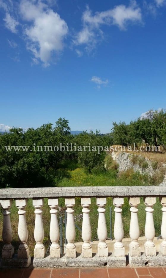 5 soveværelse Semi-Rækkehus til salg i La Vall d'Alcala - € 90.000 (Ref: 9097800)