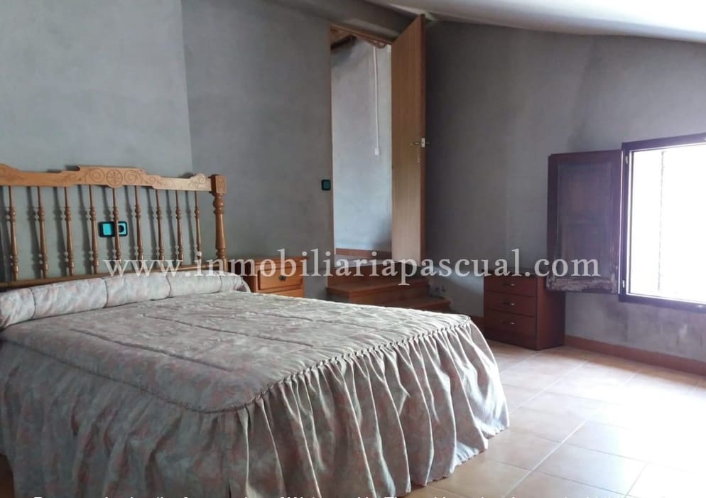 5 soveværelse Semi-Rækkehus til salg i La Vall d'Alcala - € 90.000 (Ref: 9097800)