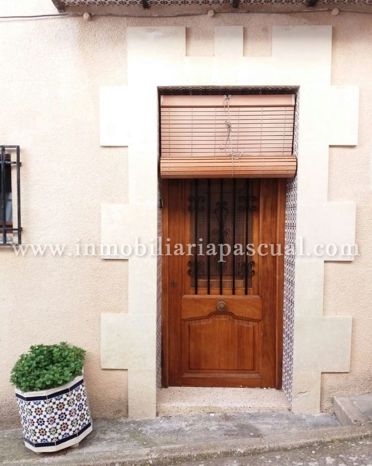 5 soveværelse Semi-Rækkehus til salg i La Vall d'Alcala - € 90.000 (Ref: 9097800)