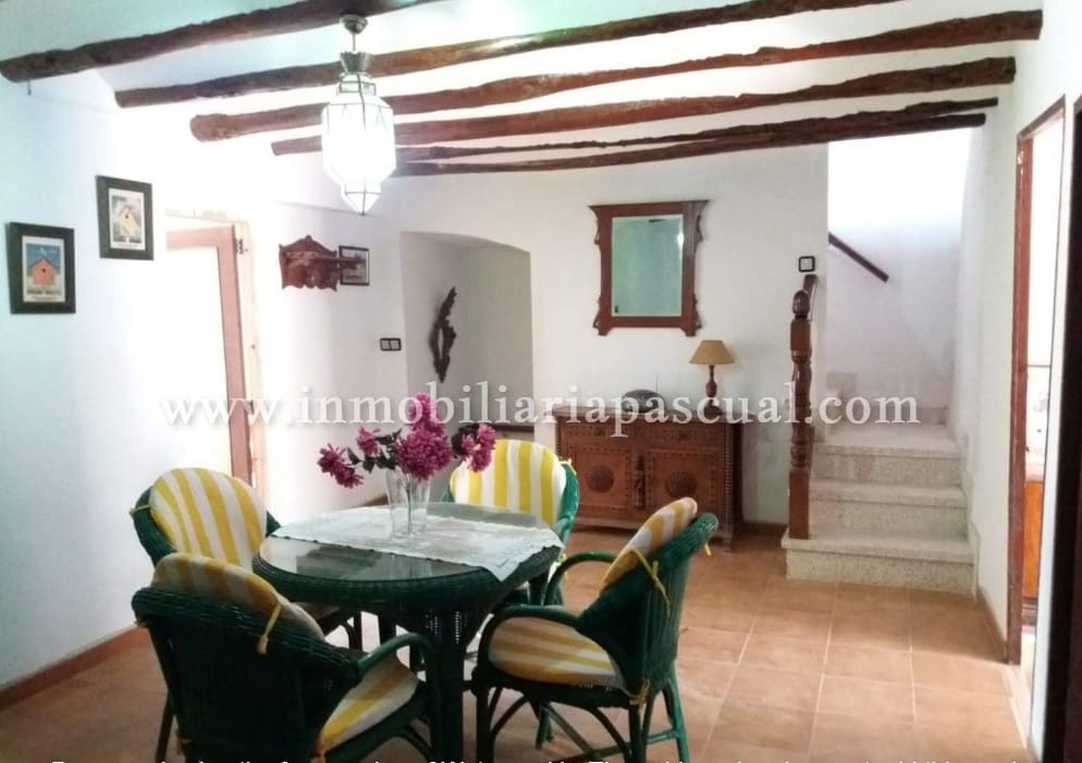 5 soveværelse Semi-Rækkehus til salg i La Vall d'Alcala - € 90.000 (Ref: 9097800)