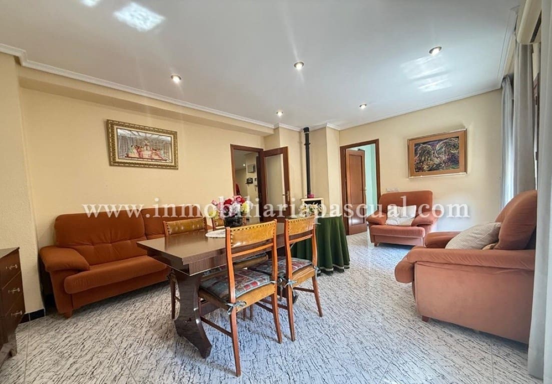 4 bedroom Flat for sale in Cocentaina with garage - € 140,000 (Ref: 9108271)