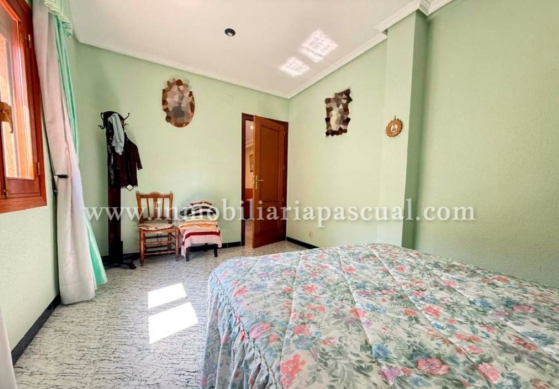 4 bedroom Flat for sale in Cocentaina with garage - € 140,000 (Ref: 9108271)