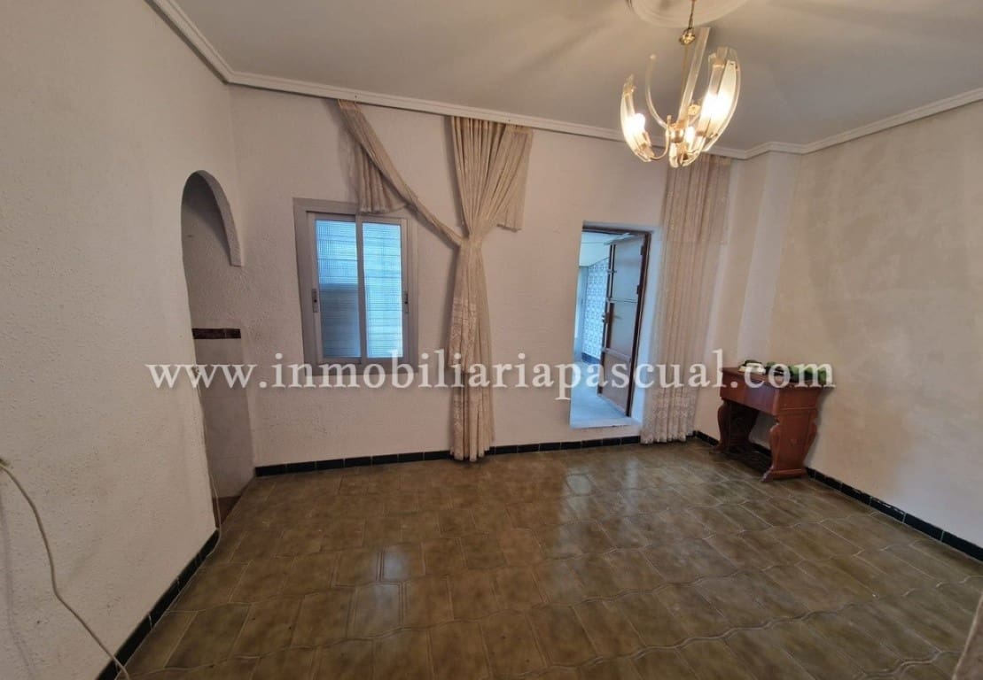 2 soverom Hus til salgs i Alcoy / Alcoi - € 45 000 (Ref: 9299017)