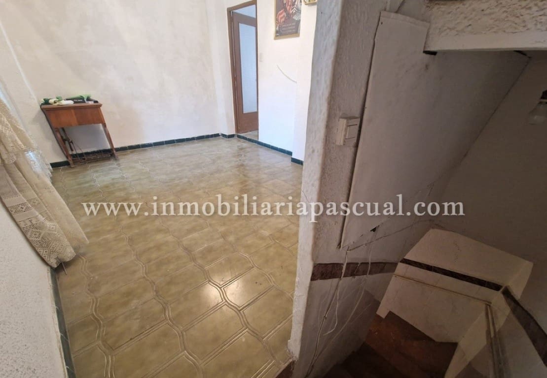 2 soverom Hus til salgs i Alcoy / Alcoi - € 45 000 (Ref: 9299017)